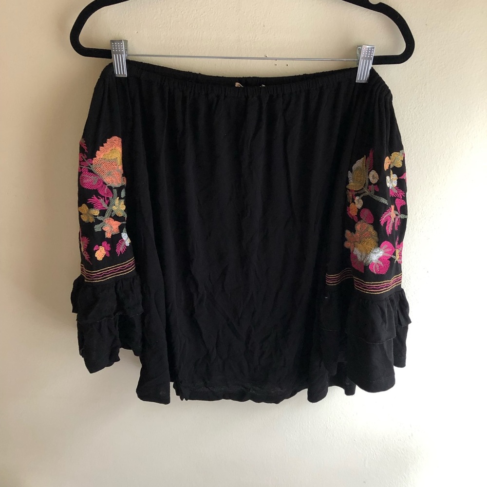 Long bell sleeve shirt